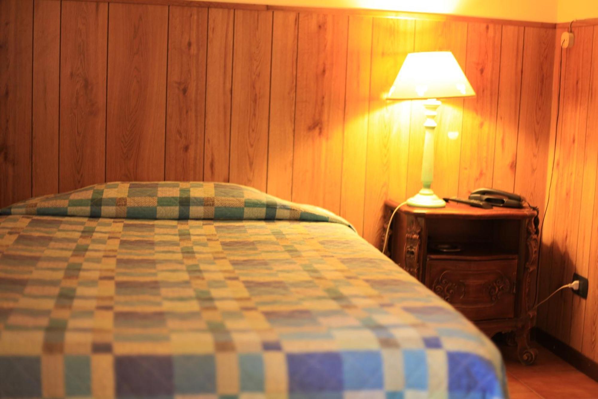 Albergo Il Cochino Montale  Bilik gambar