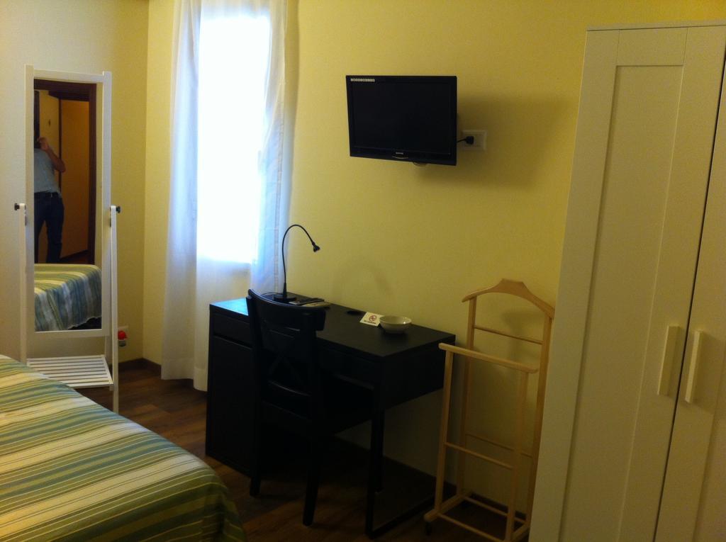Albergo Il Cochino Montale  Luaran gambar