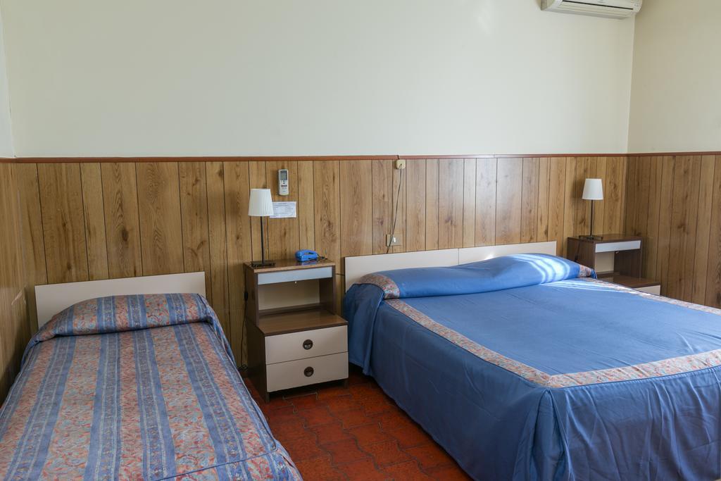 Albergo Il Cochino Montale  Luaran gambar