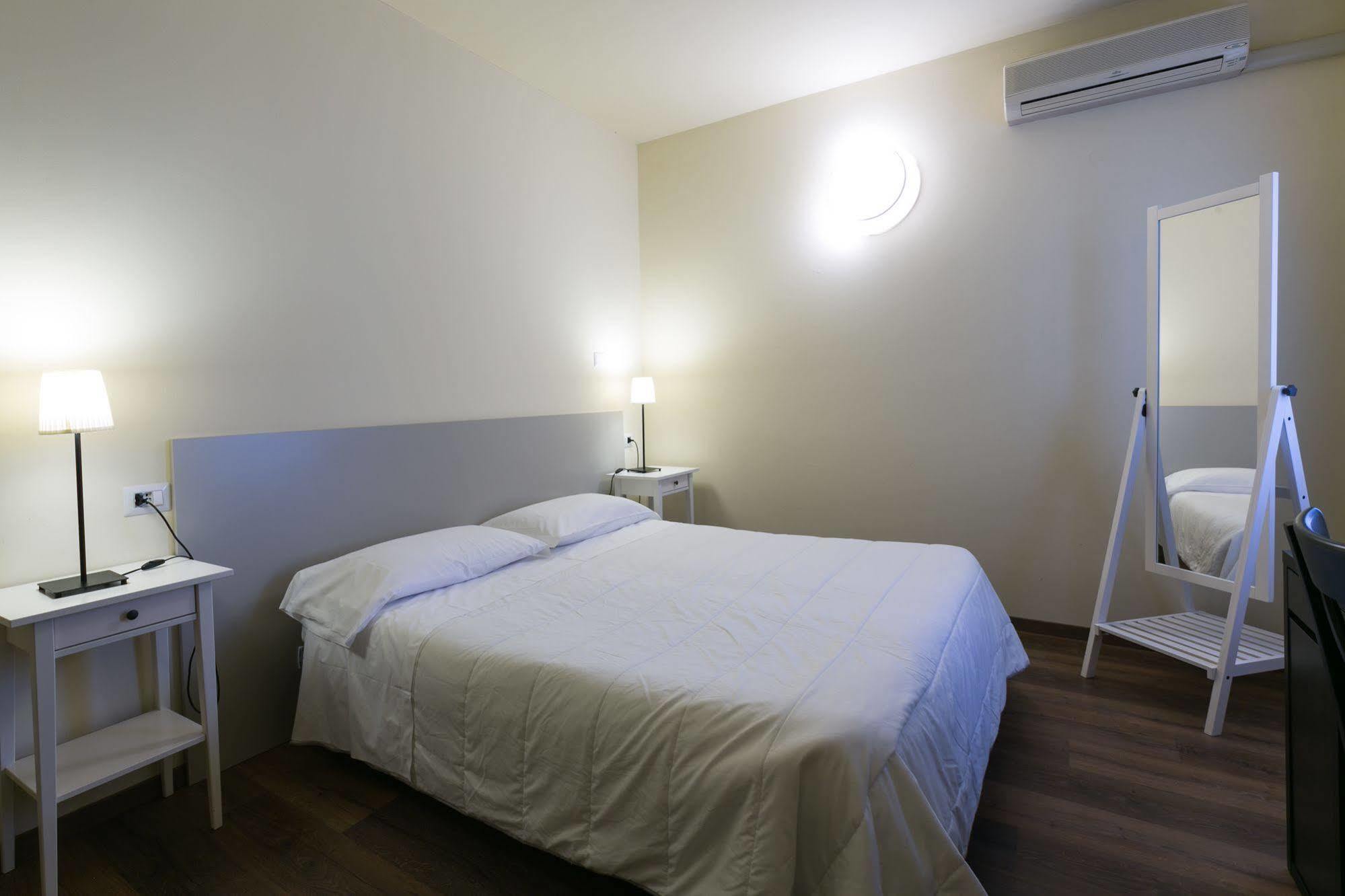 Albergo Il Cochino Montale  Luaran gambar